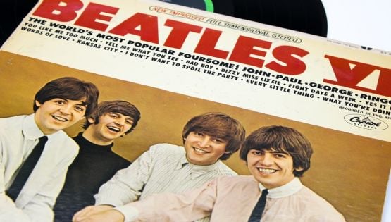 Lanzan “Now and Then”, la última canción de los Beatles creada con ayuda de la inteligencia artificial