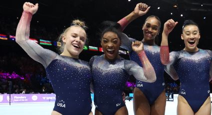 Simone Biles lleva a Estados Unidos a ganar su séptimo título mundial consecutivo de gimnasia por equipos