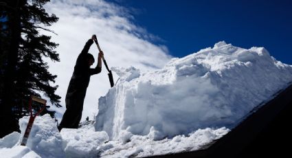 Tormenta invernal en el noreste de EU deja cinco muertos, 600 mil hogares sin electricidad y cientos de vuelos cancelados