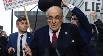 Rudy Giuliani se declara en bancarrota tras ser condenado a pagar 148 mdd por difamar a trabajadoras electorales en Georgia