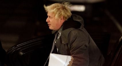 Boris Johnson admite errores, pero defiende su gestión de la pandemia en Reino Unido durante audiencia