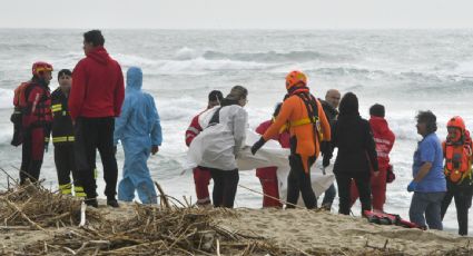 Aumenta a 60 la cifra de migrantes que murieron en un naufragio frente a costas de Italia