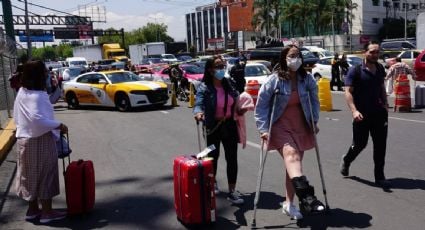 Manifestación por cobros excesivos en créditos Fovissste afecta la llegada de usuarios a la Terminal 1 del AICM