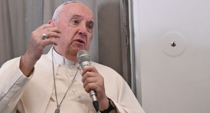 "La criminalización de los homosexuales es una injusticia y no hay que dejarla pasar", asegura el papa