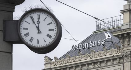 Suiza ordena a Credit Suisse suspender los pagos de bonificaciones a empleados tras la compra de UBS