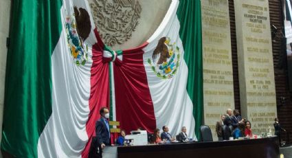 AMLO envía a Diputados iniciativas para regular concesiones mineras y de agua, salvaguardar el espacio aéreo y prevenir el desvío de recursos