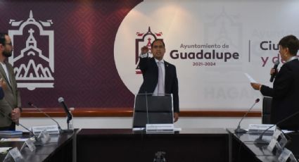 Rinde protesta nuevo alcalde de Guadalupe; sustituye a Julio César Chávez, implicado en el homicidio del músico Raúl Calderón