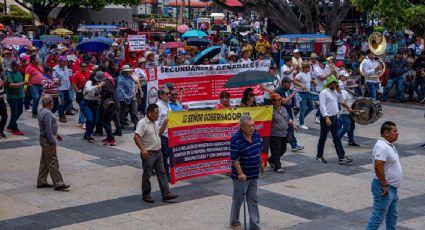 Maestros de Chiapas protestan para exigir un aumento salarial