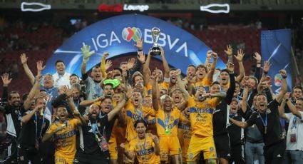 Tigres desata la locura de su afición en la Macroplaza de Monterrey tras coronarse ante Chivas