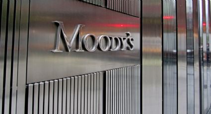 Moody's advierte aumento de riesgo de injerencia gubernamental en el sector eléctrico en México, Colombia y Argentina