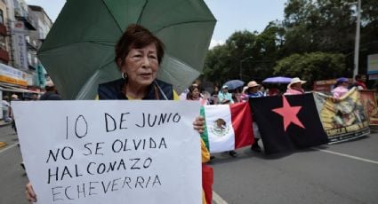 Manifestantes piden al gobierno no olvidar la matanza del "Halconazo", en la que fueron asesinados al menos 22 estudiantes