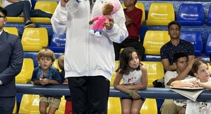 Alexa Moreno da buen ejemplo como abanderada de México y gana medalla de plata en Gimnasia de los Centroamericanos