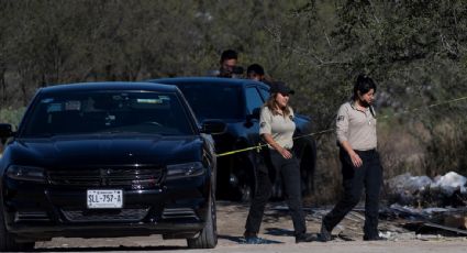 Hallan tres cuerpos calcinados dentro de un vehículo en Nuevo León