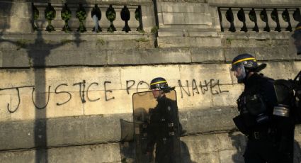 Detienen a 96 personas durante la fiesta nacional de Francia; hay 255 vehículos quemados