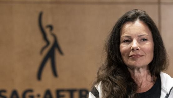 Fran Drescher, la actriz de Hollywood que encabeza el sindicato que se lanzó contra el "establishment"