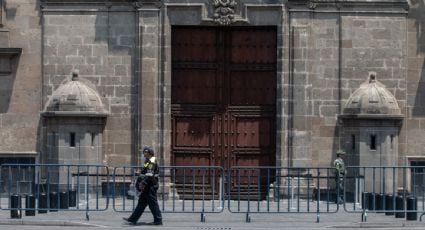 Encinas e integrantes del GIEI acuden a Palacio Nacional previo a la presentación del último informe sobre el caso Ayotzinapa