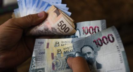 Peso mexicano cierra la semana al alza frente al dólar; durante la jornada tocó niveles de diciembre de 2015