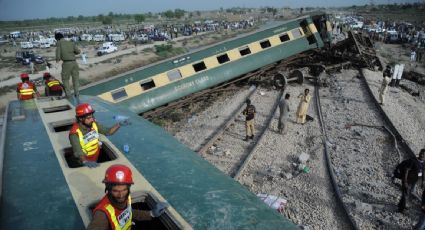 Se eleva a 30 la cifra de muertos por descarrilamiento de tren en Pakistán; siguen trabajos de rescate