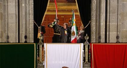 "¡Que muera la corrupción y la avaricia!", arenga López Obrador en el Grito de Independencia