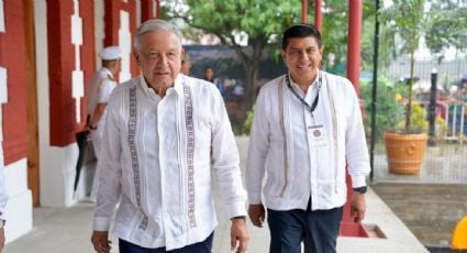 López Obrador realiza un recorrido de prueba en el tren de pasajeros del Corredor Interoceánico del Istmo