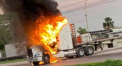 Incendian vehículos en varias carreteras del municipio tabasqueño de Cárdenas; escuelas suspenden clases