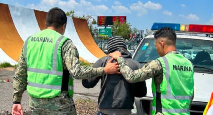 Detienen a hombre que se brincó una barda en el AICM y corrió hacia un avión