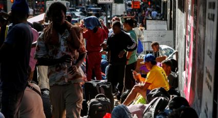 La ciudad de Nueva York anuncia recortes de presupuesto del 5% por la crisis de migración