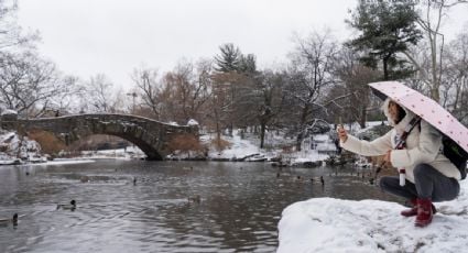 Las tormentas invernales y el frío intenso persistirán este fin de semana en gran parte de Estados Unidos