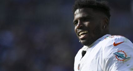 Bomberos combaten inciendio en la casa de Tyreek Hill, receptor estrella de los Dolphins