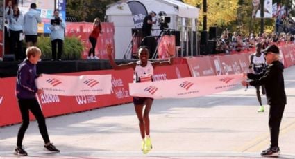 La keniana Ruth Chepngetich ‘vuela’ e impone nuevo récord del mundo en el Maratón de Chicago