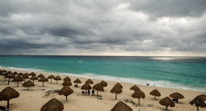 Ciclón tropical "Quince" se forma en el Caribe y podría tocar tierra en Quintana Roo este sábado