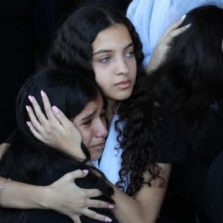 Ataque israelí contra escuela de refugiados palestinos en Gaza deja al menos 10 muertos y 30 heridos