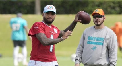 El QB Tua Tagovailoa supera protocolo de conmoción cerebral y volverá a jugar como titular con Dolphins