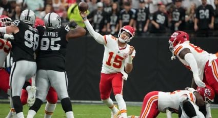 Pat Mahomes llega a 30 mil yardas en su carrera en la victoria de los Chiefs ante los Raiders en Las Vegas