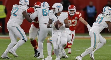 Tua Tagovailoa, quarterback de Dolphins, se niega a usar una gorra para reducir el riesgo de conmociones cerebrales: "Amo este juego a muerte"