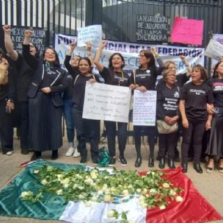 "La justicia está de luto": protestan en el Senado jueces que declinaron a participar en la elección