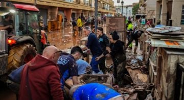 Asciende a 140 la cifra de muertos por las inundaciones en España; continúa el rescate de cuerpos