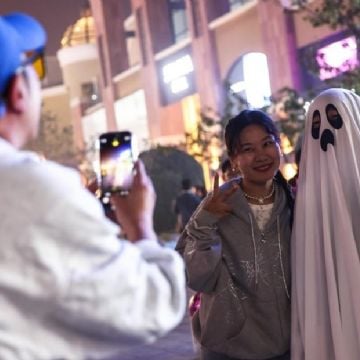 Shanghái prohíbe disfraces en Halloween para evitar protestas políticas