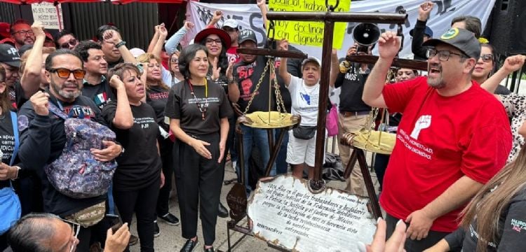 Instalan memorial para juzgadores que declinaron continuar laborando tras la reforma judicial