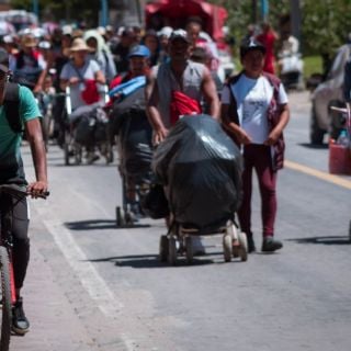 Continuarán vuelos de repatriación y se mantendrá la política humanitaria para migrantes: Sheinbaum