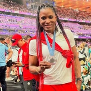 La medalla de plata de la boxeadora panameña Atheyna Bylon provocó que las mujeres llenen gimnasios