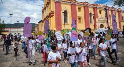 Mujeres y niñas en Chiapas exigen a Sheinbaum el fin de la violencia y la desigualdad en marcha por sus derechos