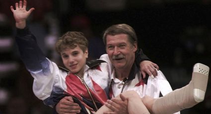 Fallece Bela Karolyi, reconocido entrenador de gimnasia que ayudó a Nadia Comaneci a conseguir el primer 10 perfecto