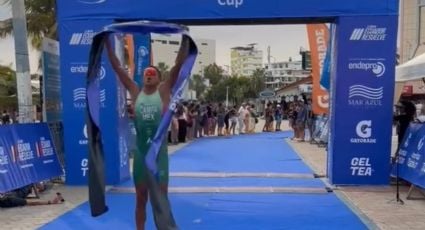 El triatleta mexicano Dylan Campa se cuelga medalla de oro en la Copa de las Américas en Ecuador