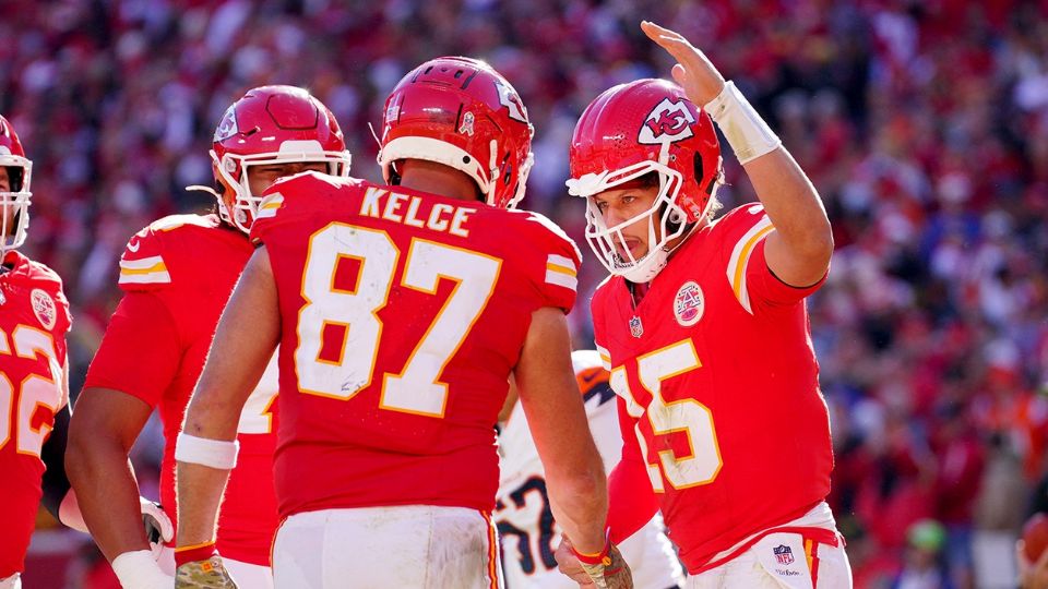 Kelce y Mahomes.