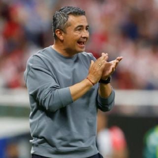 Chivas hace oficial que Arturo Ortega deja de ser su director técnico tras la eliminación ante Atlas