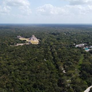 Descubren en Belice red de canales de pesca de 4 mil años, precedente a la civilización maya