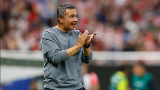 Chivas hace oficial que Arturo Ortega deja de ser su director técnico tras la eliminación ante el Atlas