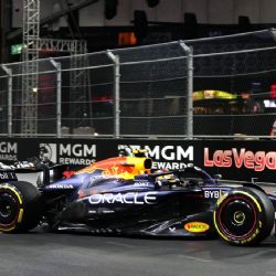 Checo Pérez queda eliminado en la Q1 y arrancará decimosexto en el Gran Premio de Las Vegas