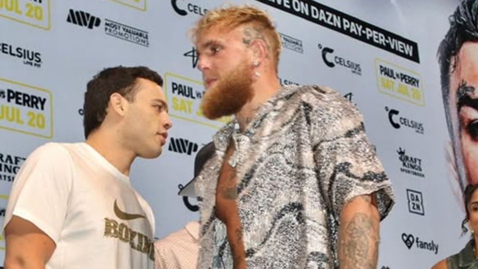 Julio César Chávez Jr. junto al youtuber Jake Paul.